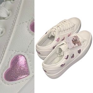 NWT Sincerely Jules Metallic Hearts Valentine’s Day Sneakers Size 9.5